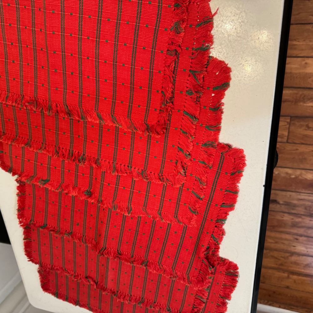 Placemat Set Home 12x18 Red Green Striped Fringed Holiday Decor 4pc